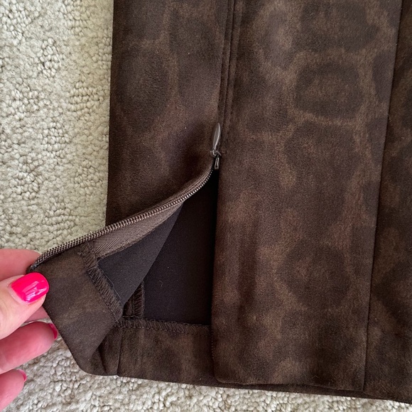 Peace of Cloth Faux Suede Cheetah Print Sloane Pant Brown Size Small Casual - Picture 8 of 16